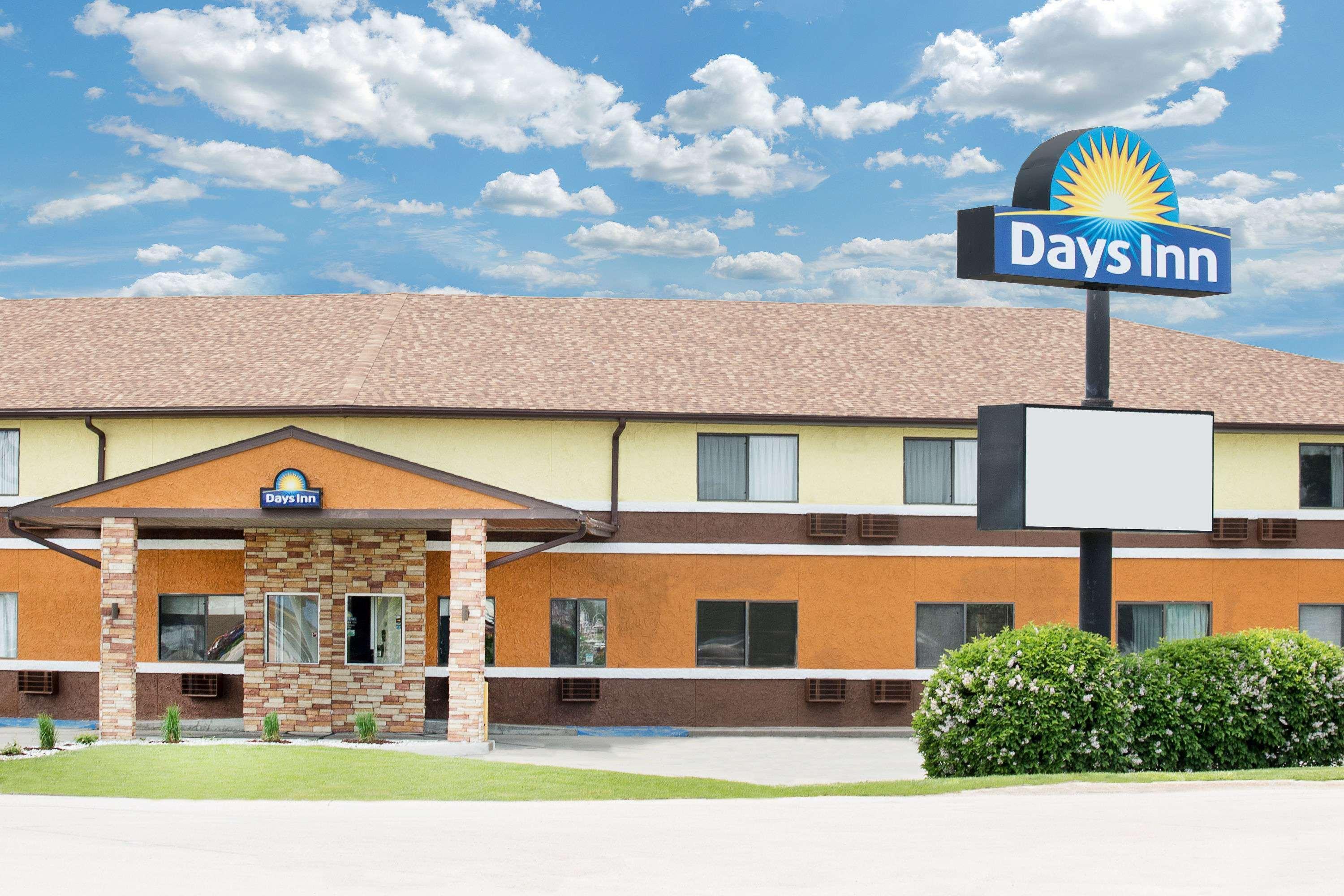 Days Inn By Wyndham York Extérieur photo