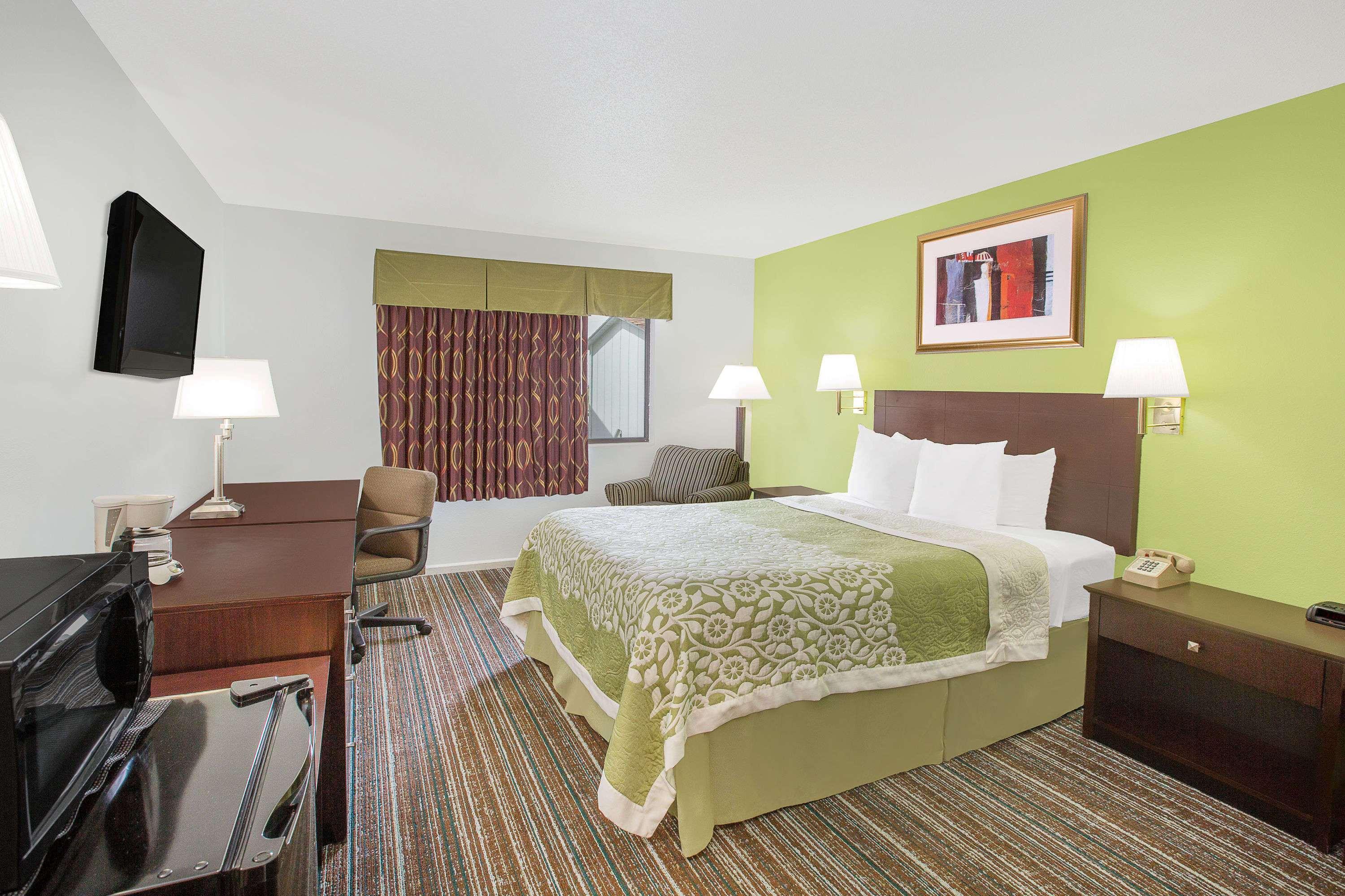 Days Inn By Wyndham York Extérieur photo